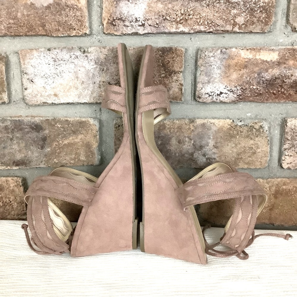 MARC FISHER “Journal” Ankle Strap Wedge Sandal SZ-11 - Picture 2 of 12